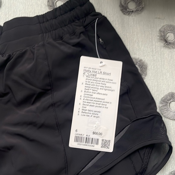 Lululemon Hotty Hot Low Rise Lined Shorte 4” NWT Black, Size 6 & 10 - Picture 8 of 8